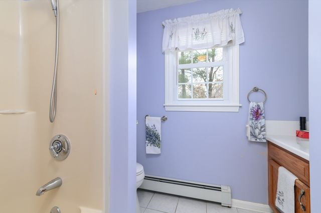 14 Daniel Teague Dr., Rockland, MA 02370