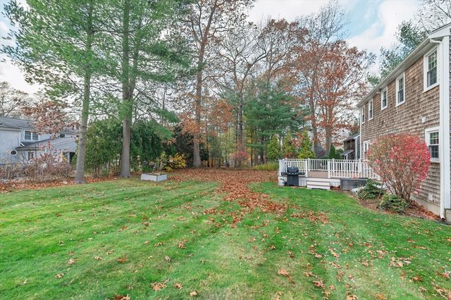 14 Daniel Teague Dr., Rockland, MA 02370