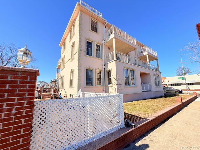 4300 Atlantic Avenue P8, Brooklyn, NY 11224