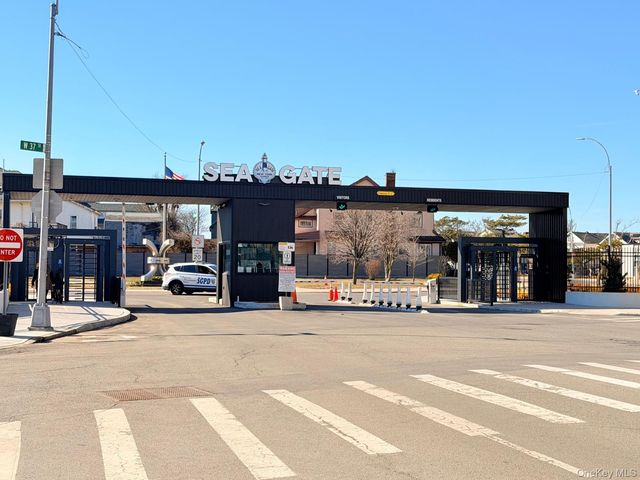 4300 Atlantic Avenue P8, Brooklyn, NY 11224