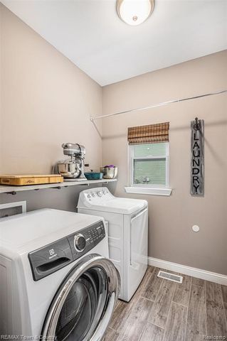 1535 Woodlake Lane, Grand Blanc, MI 48439