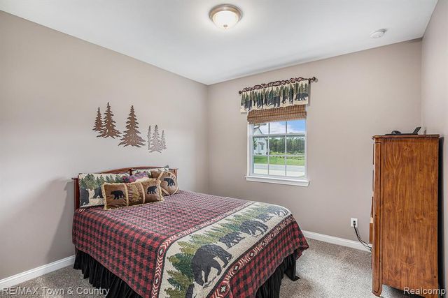 1535 Woodlake Lane, Grand Blanc, MI 48439