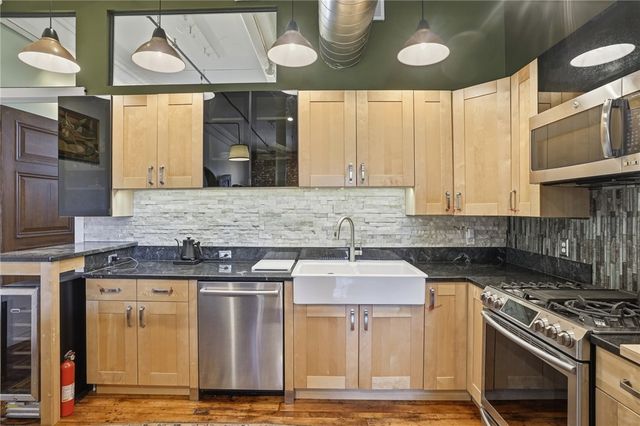 532 KINSLEY Avenue 303, Providence, RI 02909