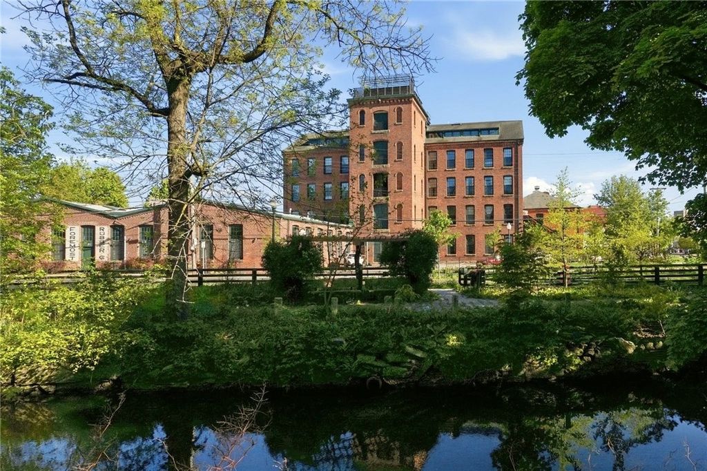 532 KINSLEY Avenue 303, Providence, RI 02909
