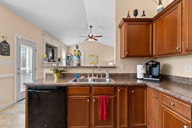 86 Thornhill Court, Clayton, NC 27520