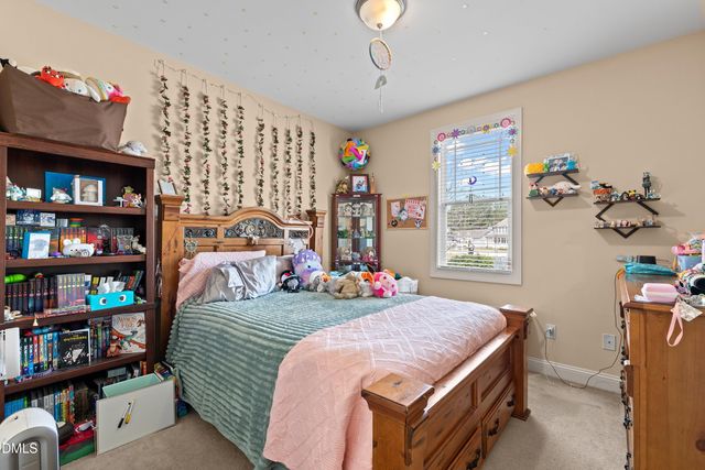 86 Thornhill Court, Clayton, NC 27520