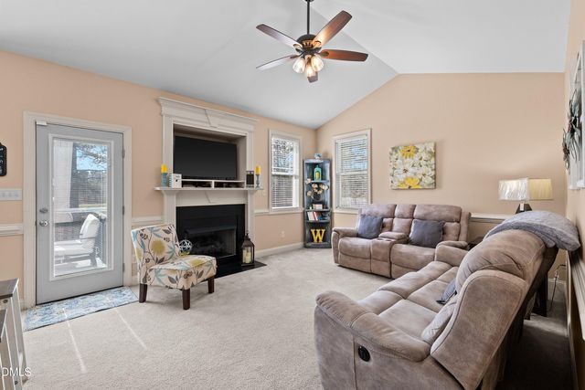 86 Thornhill Court, Clayton, NC 27520