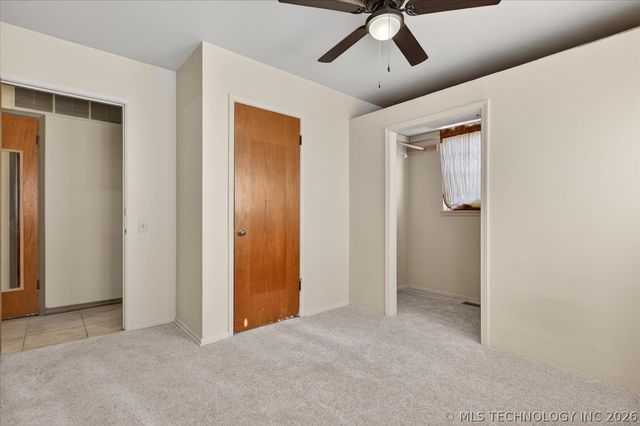 421 NW Oak Park Road, Bartlesville, OK 74003