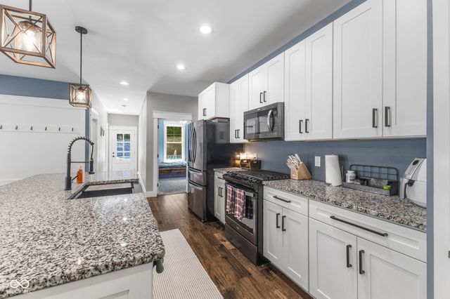 4763 N Nature Hills Lane, Martinsville, IN 46151