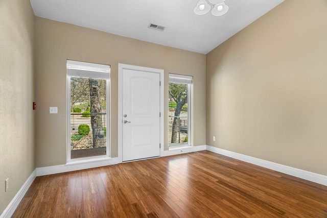 218 Vacation Ln 7, Reeds Spring, MO 65737