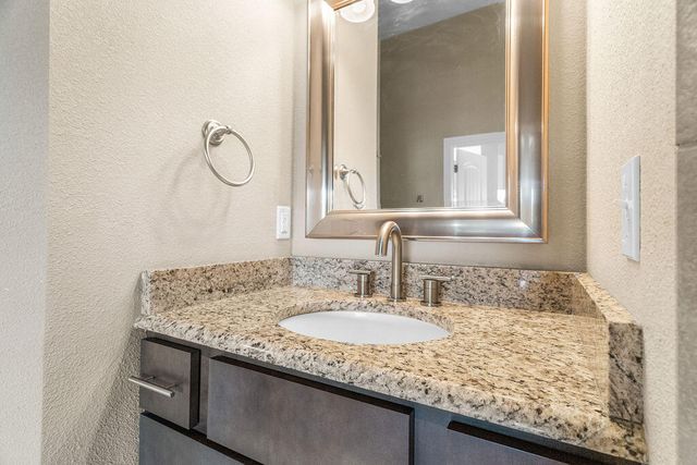 218 Vacation Ln 7, Reeds Spring, MO 65737