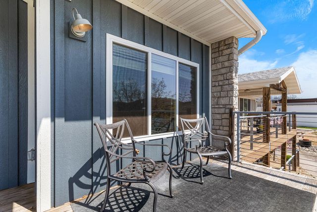 218 Vacation Ln 7, Reeds Spring, MO 65737