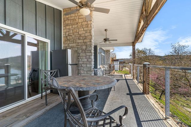 218 Vacation Ln 7, Reeds Spring, MO 65737