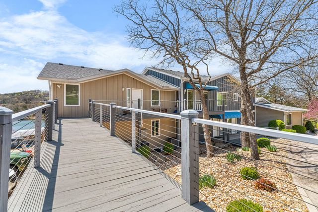 218 Vacation Ln 7, Reeds Spring, MO 65737