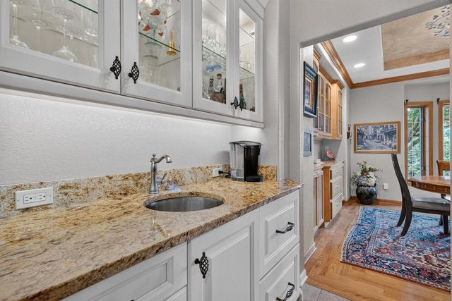 1411 Windy Knoll DRIVE, Hubertus, WI 53033