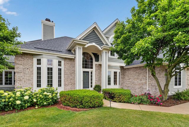 1411 Windy Knoll DRIVE, Hubertus, WI 53033