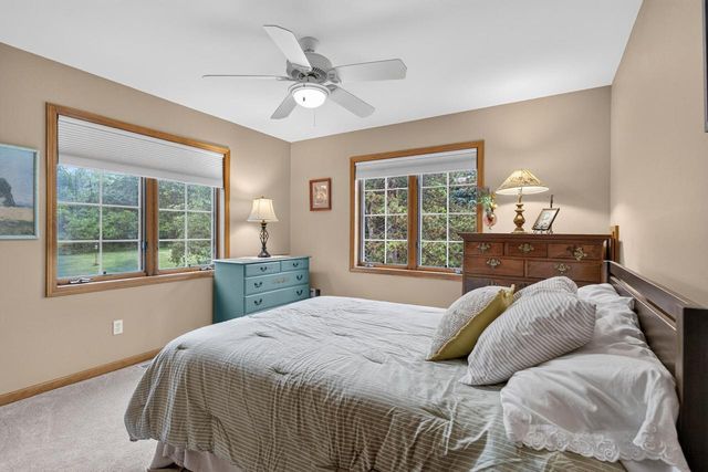 1411 Windy Knoll DRIVE, Hubertus, WI 53033