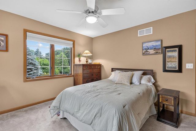 1411 Windy Knoll DRIVE, Hubertus, WI 53033