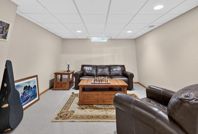1411 Windy Knoll DRIVE, Hubertus, WI 53033