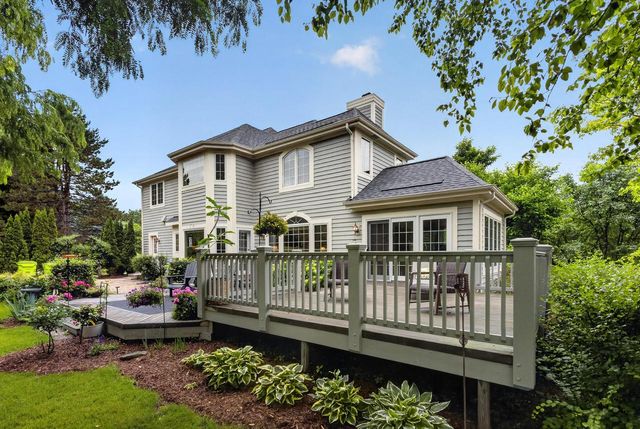 1411 Windy Knoll DRIVE, Hubertus, WI 53033