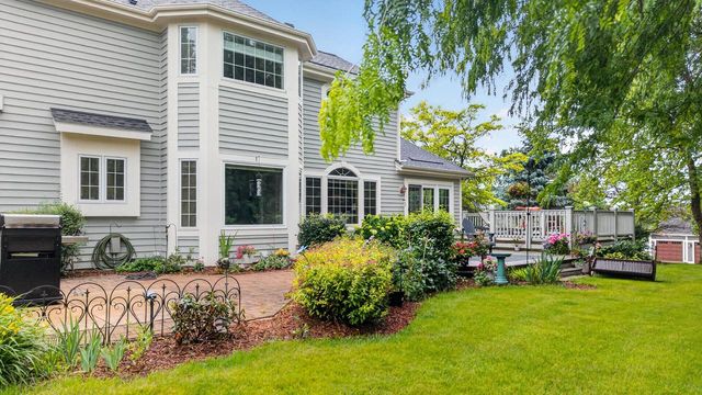 1411 Windy Knoll DRIVE, Hubertus, WI 53033