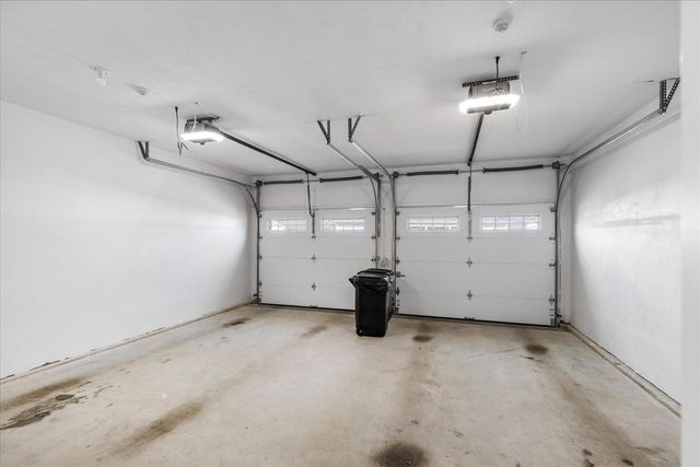 4 Cobblestone Circle, Mashpee, MA 02649