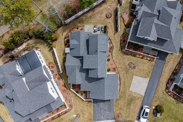 4 Cobblestone Circle, Mashpee, MA 02649