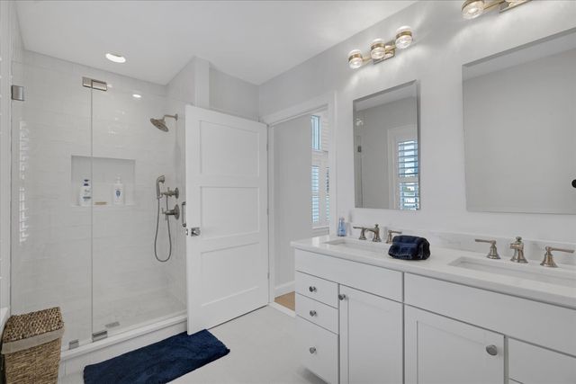 4 Cobblestone Circle, Mashpee, MA 02649