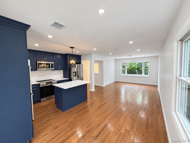 82 Ocean Avenue, Northport, NY 11768