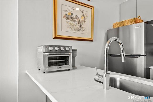 881 Lafayette Boulevard 1D, Bridgeport, CT 06604