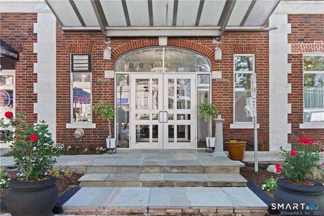 881 Lafayette Boulevard 1D, Bridgeport, CT 06604