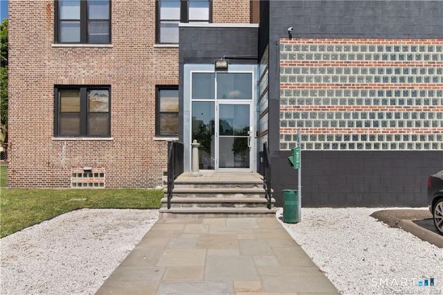 881 Lafayette Boulevard 1D, Bridgeport, CT 06604