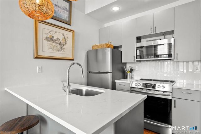 881 Lafayette Boulevard 1D, Bridgeport, CT 06604