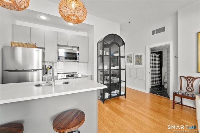 881 Lafayette Boulevard 1D, Bridgeport, CT 06604