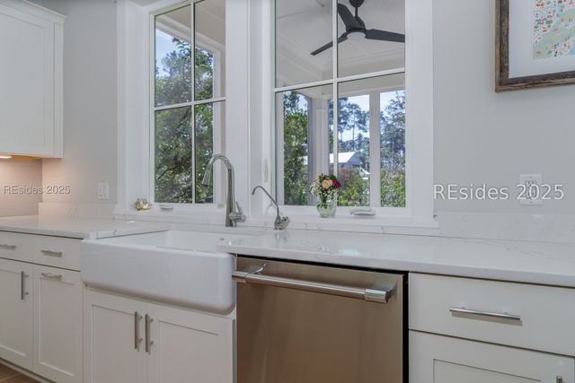 2 Thunderstorm Ln, Bluffton, SC 29910