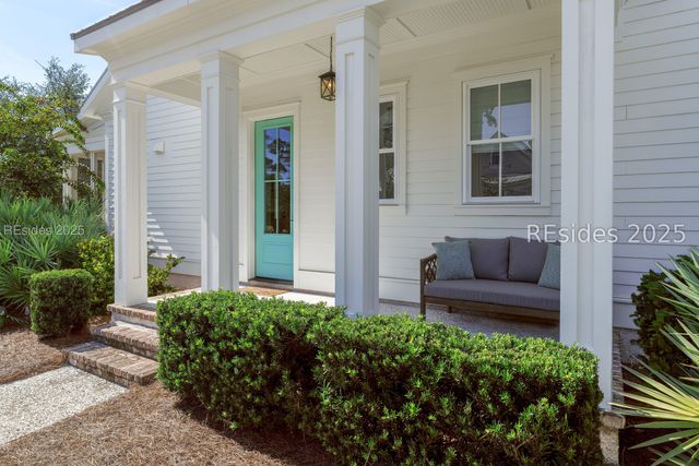 2 Thunderstorm Ln, Bluffton, SC 29910