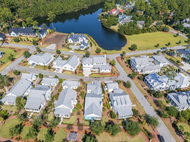 2 Thunderstorm Ln, Bluffton, SC 29910