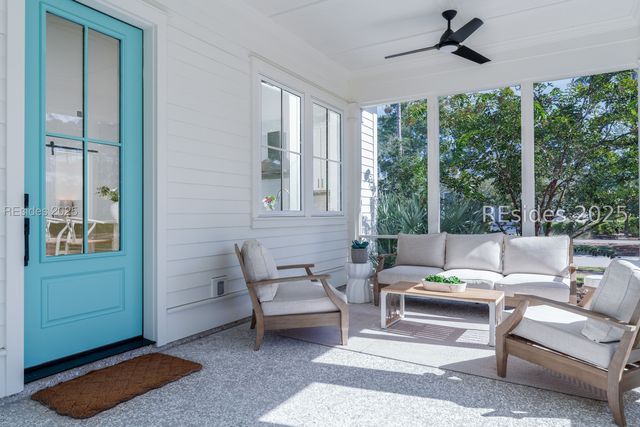 2 Thunderstorm Ln, Bluffton, SC 29910