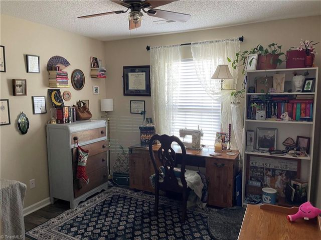705 eagle point Drive, Kernersville, NC 27284