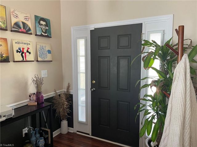 705 eagle point Drive, Kernersville, NC 27284