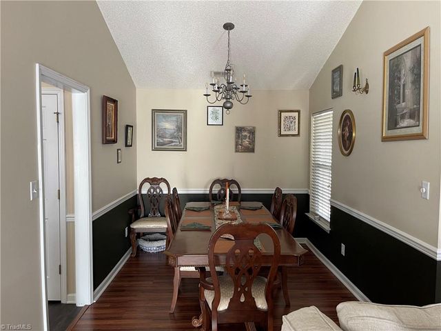 705 eagle point Drive, Kernersville, NC 27284