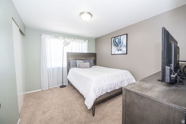 781 LAVINA DR, South Ogden, UT 84403
