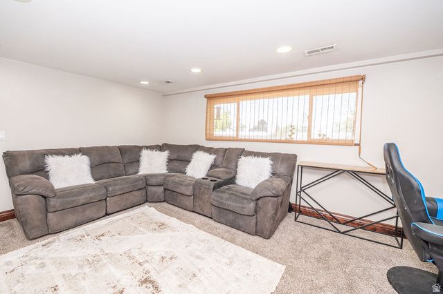 781 LAVINA DR, South Ogden, UT 84403