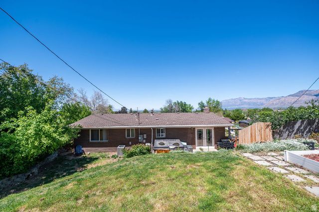 781 LAVINA DR, South Ogden, UT 84403