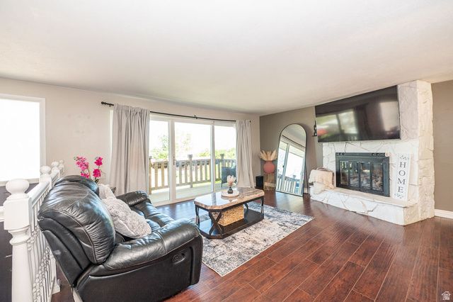 781 LAVINA DR, South Ogden, UT 84403