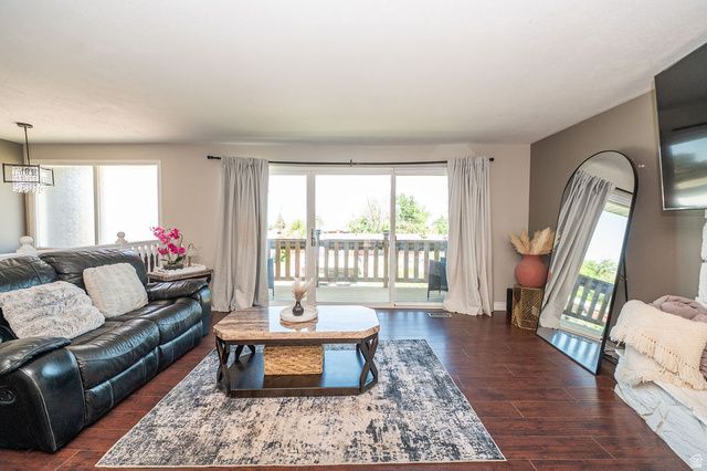 781 LAVINA DR, South Ogden, UT 84403