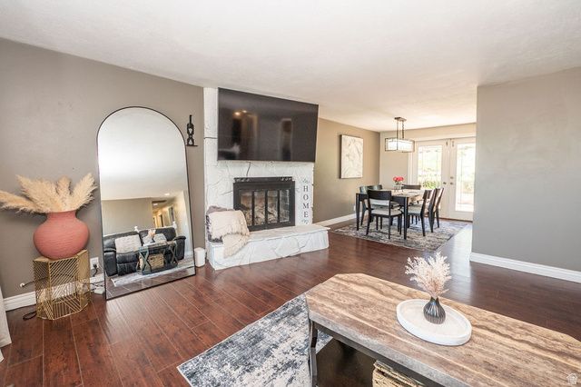 781 LAVINA DR, South Ogden, UT 84403