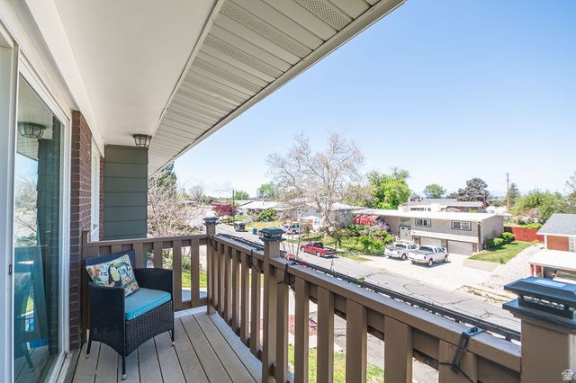 781 LAVINA DR, South Ogden, UT 84403