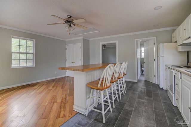 5755 Azalea Ave, Milton, FL 32570