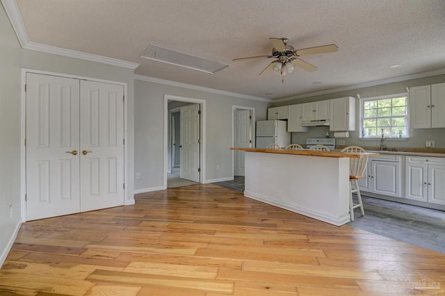 5755 Azalea Ave, Milton, FL 32570